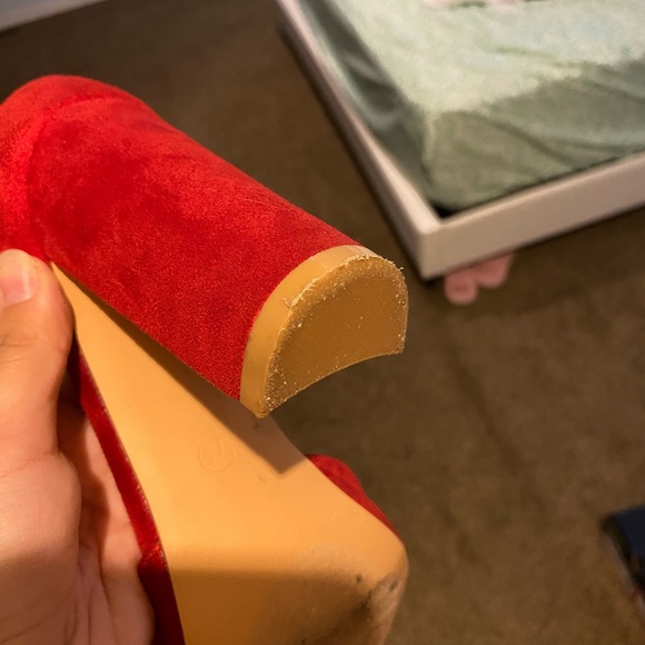 Red suede high heels - Picture 10 of 11